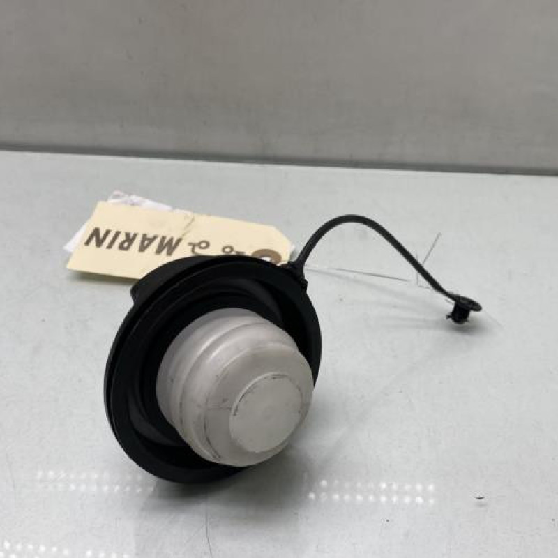 Bouchon de carburant OPEL CORSA E Photo n°2