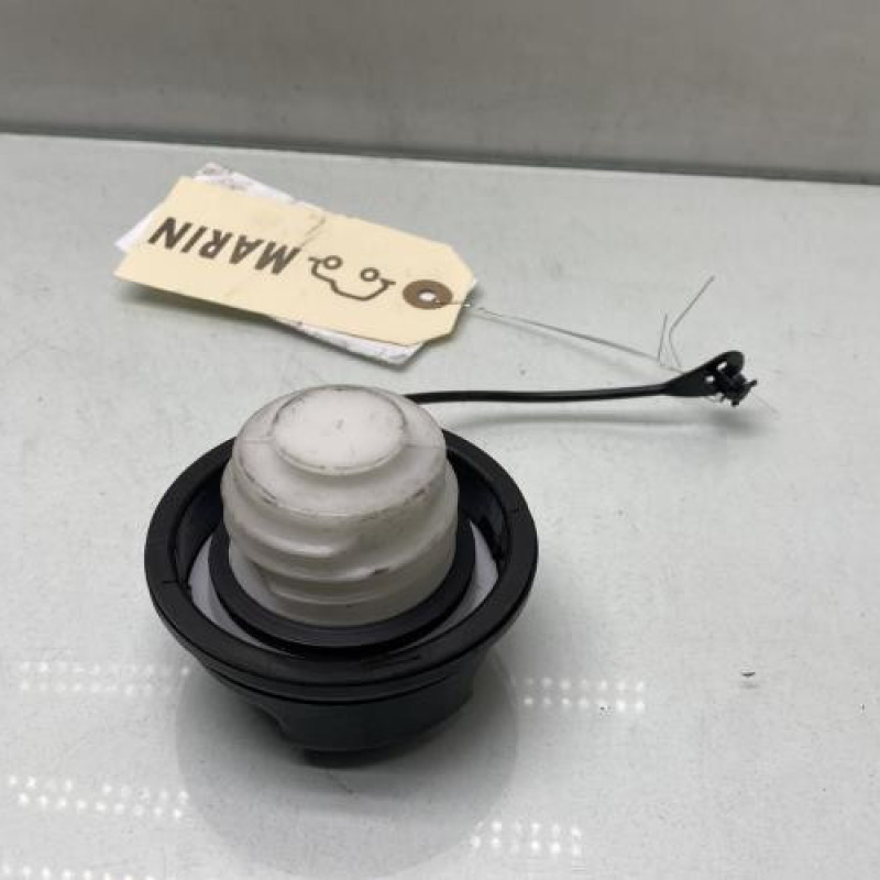 Bouchon de carburant OPEL CORSA E Photo n°3