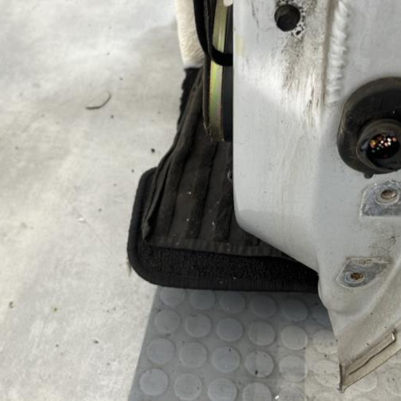 Porte avant gauche HYUNDAI GETZ Photo n°5