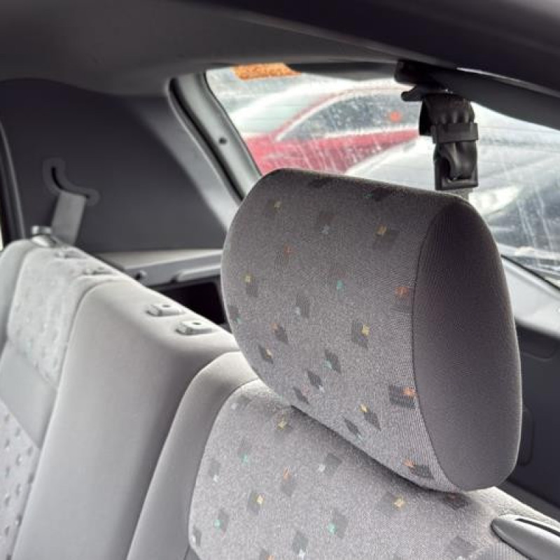 Porte avant gauche HYUNDAI GETZ Photo n°20