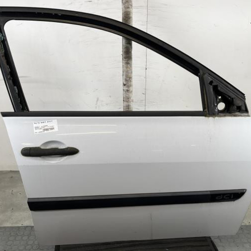 Porte avant droit RENAULT MEGANE 2 Photo n°1