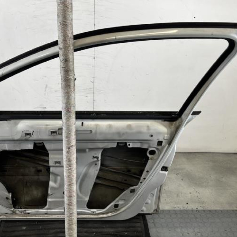 Porte avant droit RENAULT MEGANE 2 Photo n°6