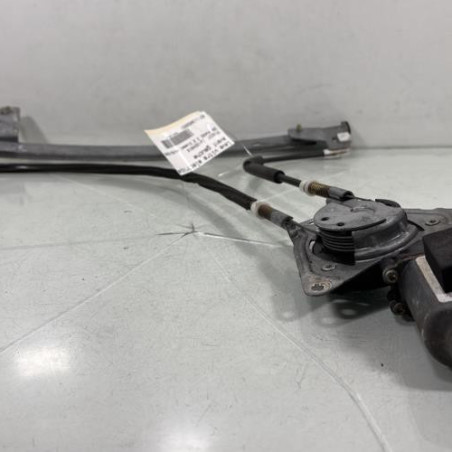 Leve vitre electrique avant gauche PEUGEOT 306 Photo n°1