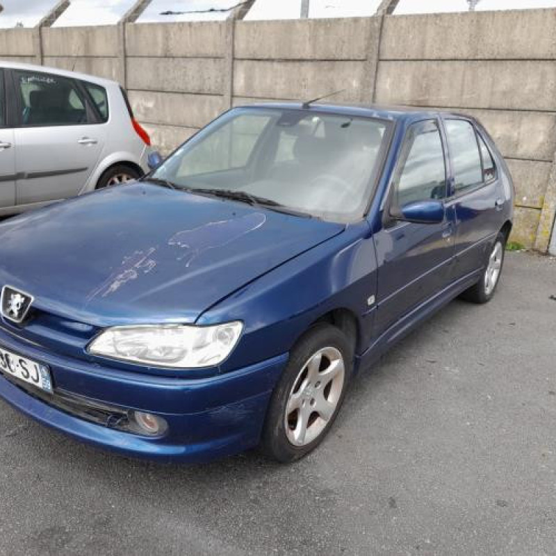 Leve vitre electrique avant gauche PEUGEOT 306 Photo n°9