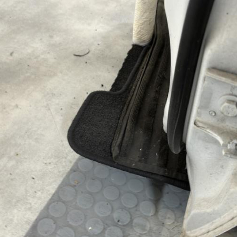 Porte avant gauche PEUGEOT 508 1 SW Photo n°3