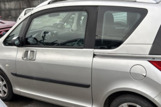 PEUGEOT 1007 1.4i - 8V