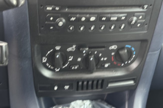 PEUGEOT 1007 1.4i - 8V