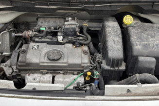 PEUGEOT 1007 1.4i - 8V