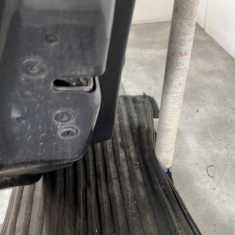 Porte arriere gauche PEUGEOT 208 1 Photo n°4