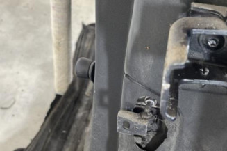 Porte arriere gauche PEUGEOT 208 1