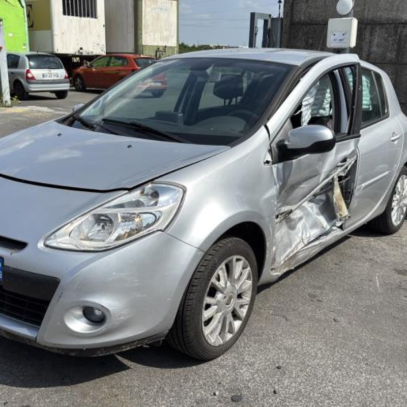 Boitier UCH RENAULT CLIO 3 Photo n°5