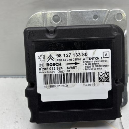 Boitier air bag PEUGEOT 208 1