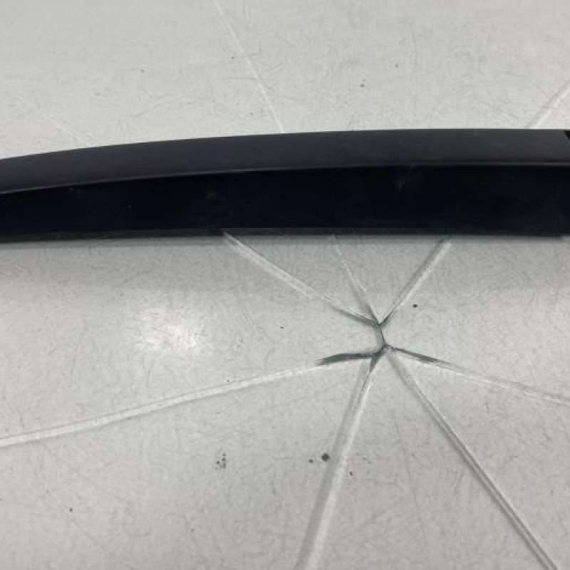 Bras essuie glace arriere VOLKSWAGEN POLO 4 Photo n°1