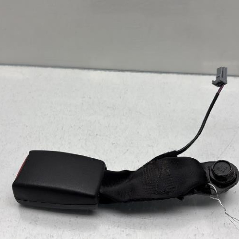 Attache ceinture arriere gauche RENAULT CAPTUR 1 Photo n°1