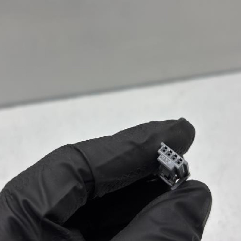 Attache ceinture arriere gauche RENAULT CAPTUR 1 Photo n°3