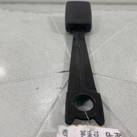 Attache ceinture avant droit TOYOTA YARIS 1 Photo n°1