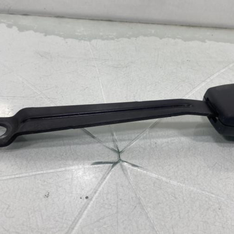 Attache ceinture avant droit TOYOTA YARIS 1 Photo n°2