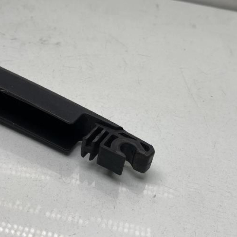 Bras essuie glace arriere TOYOTA AVENSIS 2 Photo n°3