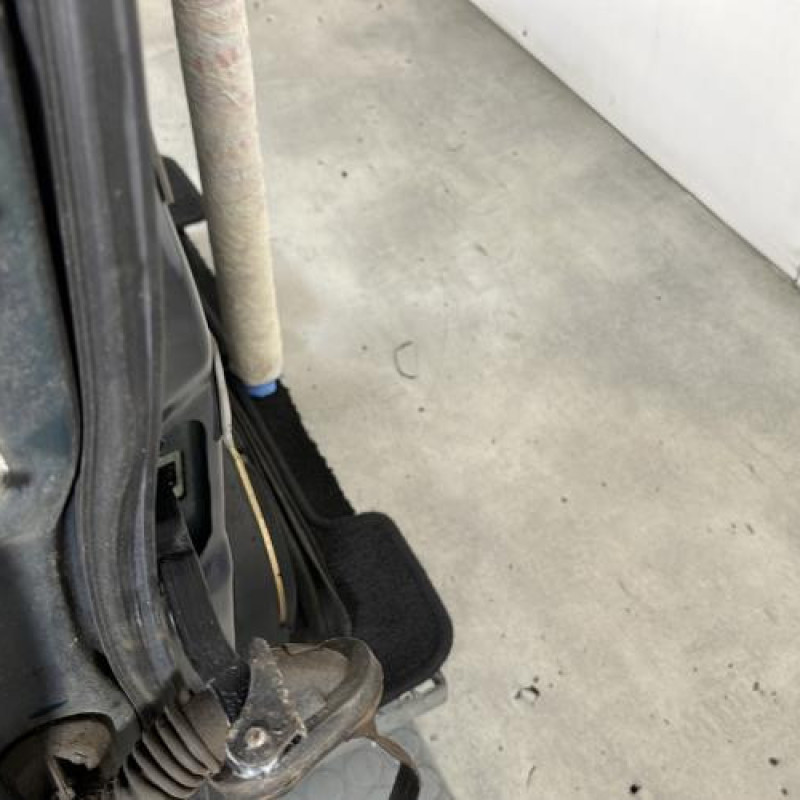 Porte avant droit NISSAN PATHFINDER 2 Photo n°3