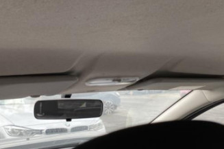 Arret de porte avant droit DACIA SANDERO 2