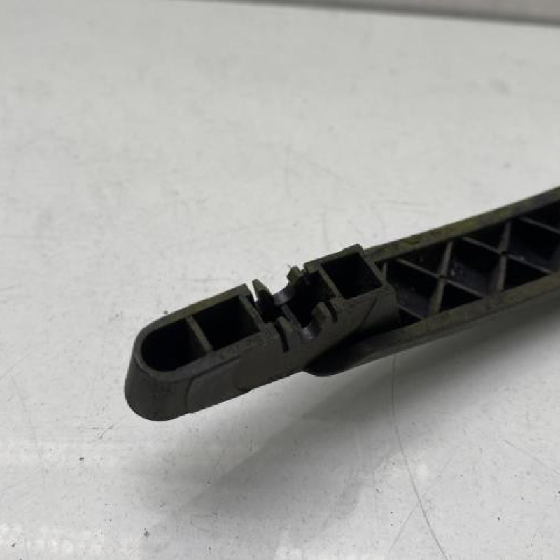 Bras essuie glace arriere RENAULT CLIO 3 Photo n°3