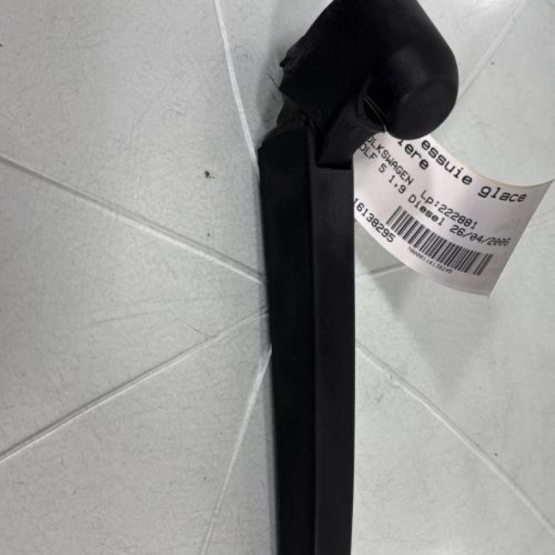 Bras essuie glace arriere VOLKSWAGEN GOLF 5 Photo n°2