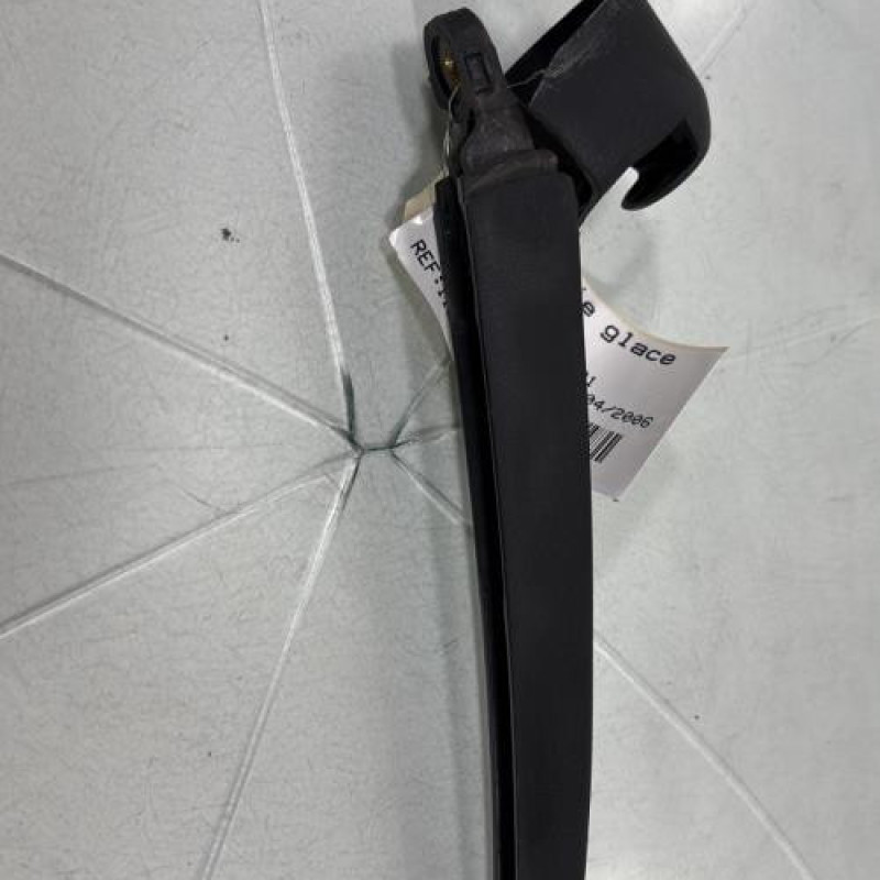 Bras essuie glace arriere VOLKSWAGEN GOLF 5 Photo n°3