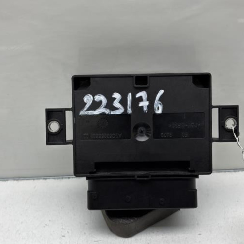 Boitier d'aide au stationnement RENAULT SCENIC 3 Photo n°4