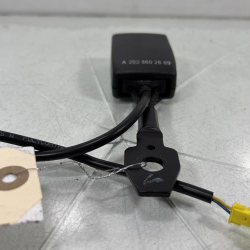 Attache ceinture avant droit MERCEDES CLASSE CLK 209 Photo n°1