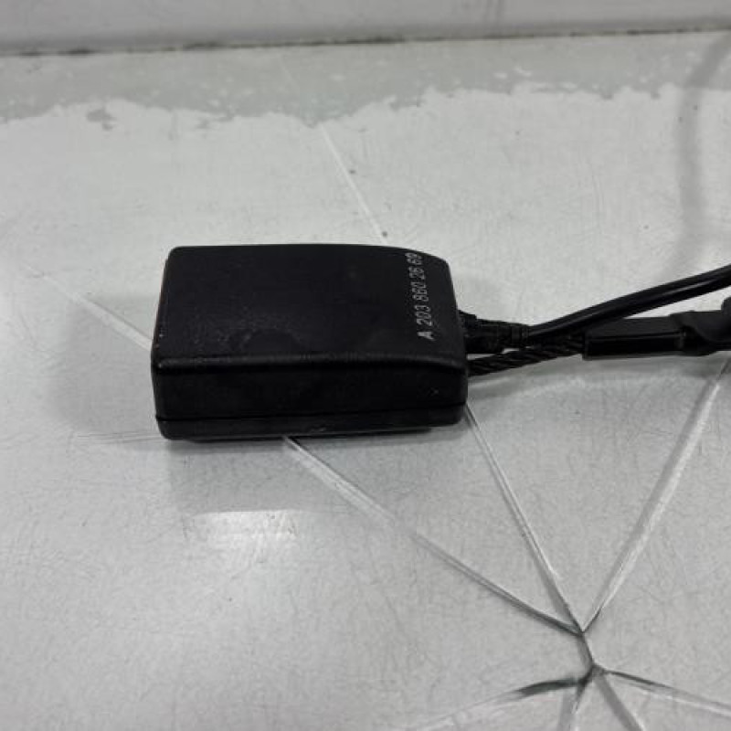 Attache ceinture avant gauche MERCEDES CLASSE CLK 209 Photo n°1