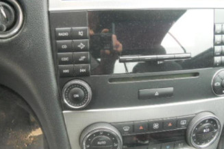 Attache ceinture avant gauche MERCEDES CLASSE CLK 209