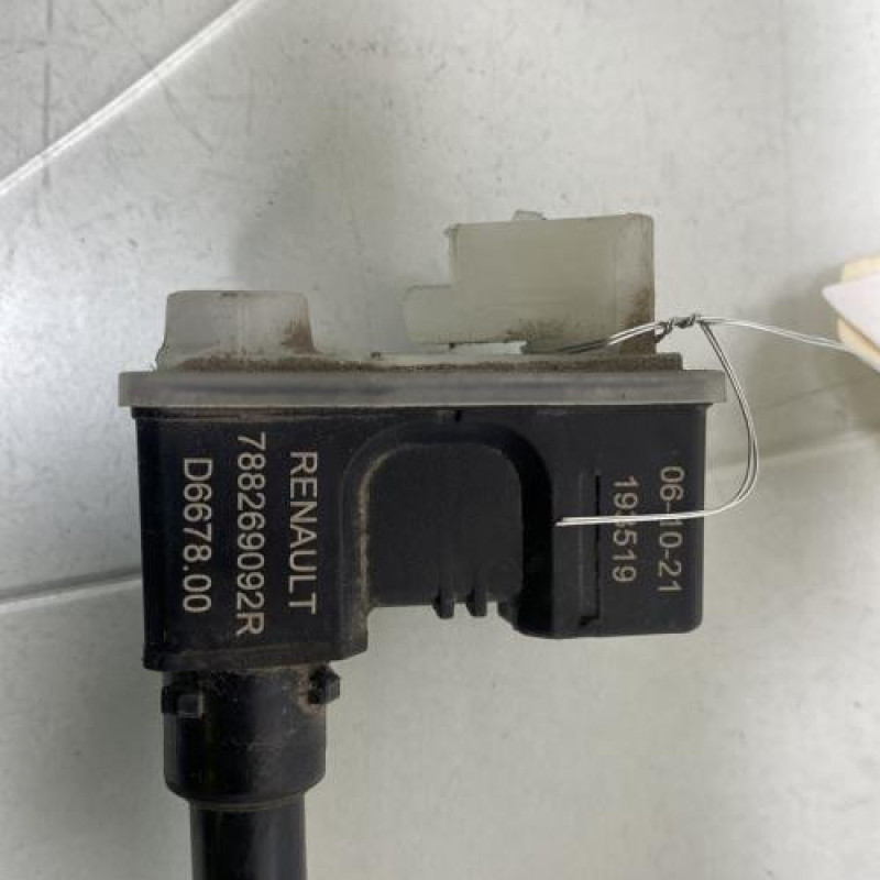 Actionneur verrou trappe d'essence RENAULT CLIO 5 Photo n°2