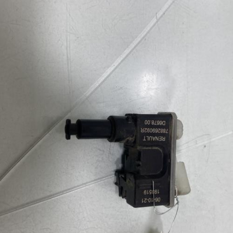 Actionneur verrou trappe d'essence RENAULT CLIO 5 Photo n°3