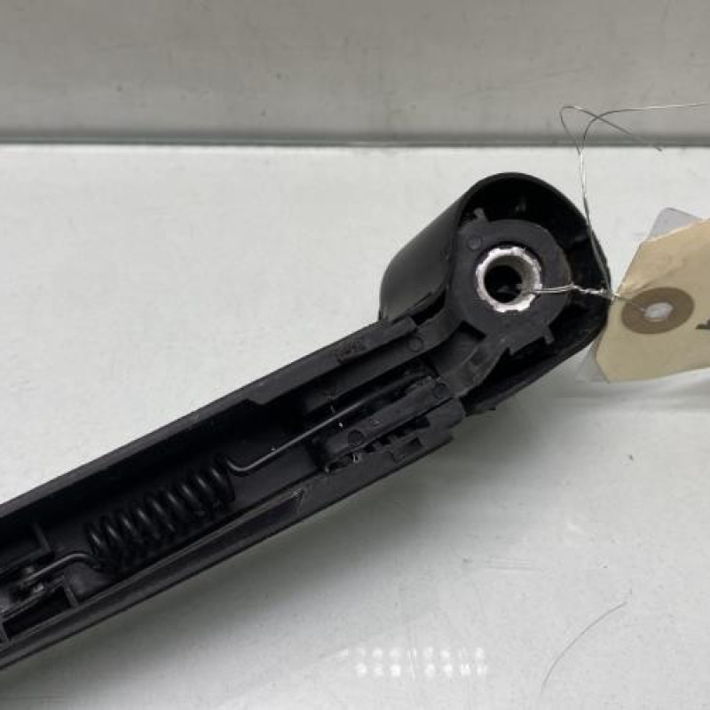 Bras essuie glace arriere VOLKSWAGEN GOLF 5 Photo n°3