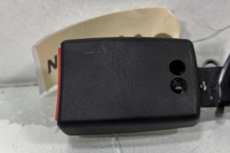 Attache ceinture arriere gauche FORD FIESTA 6