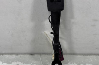 Attache ceinture avant droit FORD FIESTA 6