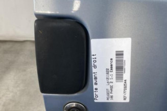 Porte avant droit PEUGEOT 106