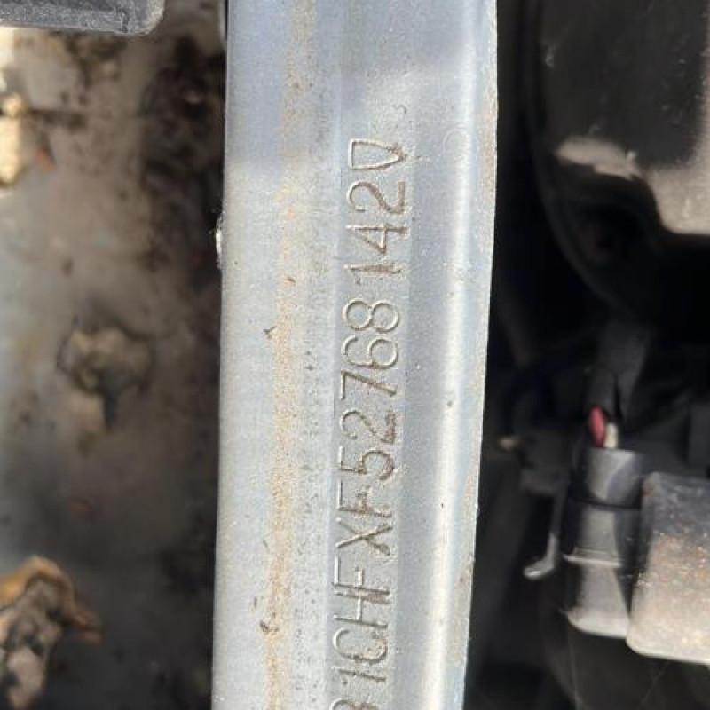 Porte avant droit PEUGEOT 106 Photo n°9