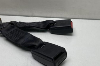 Attache ceinture arriere gauche DACIA DUSTER 1