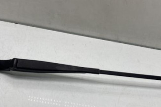 Bras essuie glace avant gauche VOLKSWAGEN POLO 4 Photo n°1