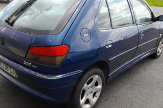 Boitier air bag PEUGEOT 306