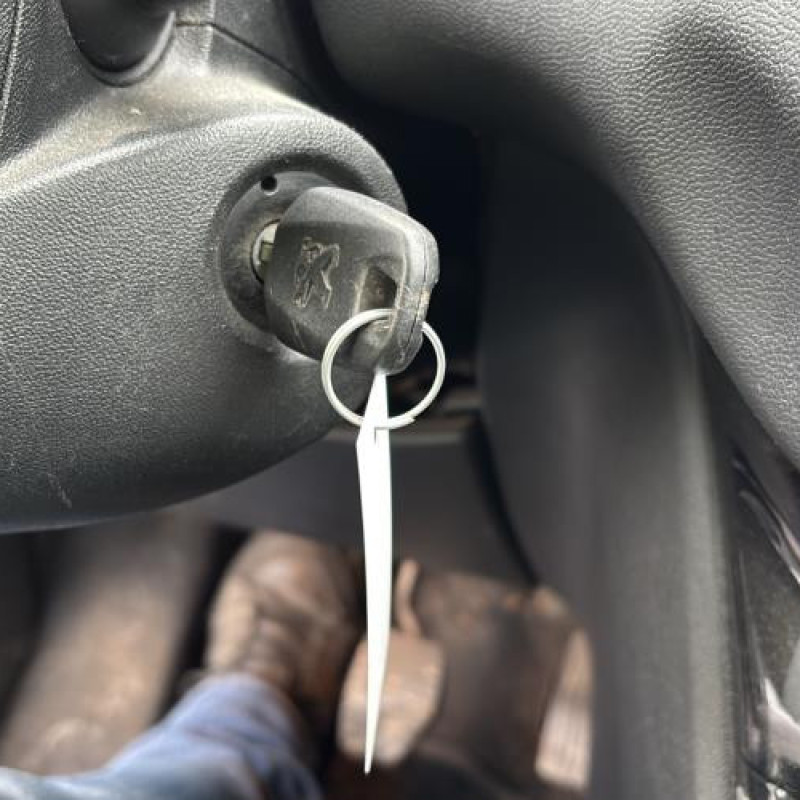 Boitier BSI PEUGEOT 208 1 Photo n°20