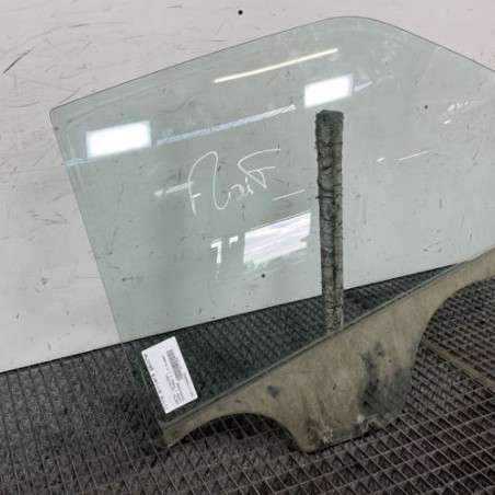 Vitre arriere gauche DACIA LOGAN 1