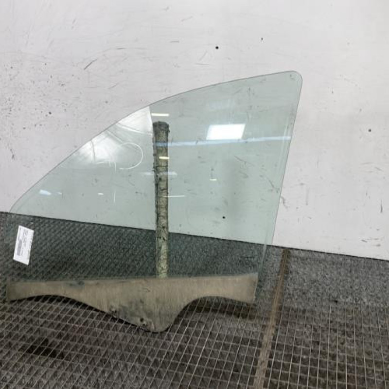 Vitre avant gauche DACIA LOGAN 1 Photo n°3
