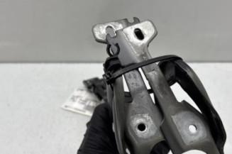 Charniere de capot PEUGEOT 208 1