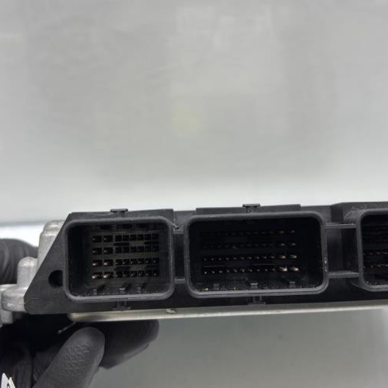 Calculateur moteur CITROEN C4 1 Photo n°3