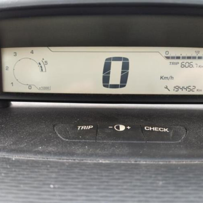 Calculateur moteur CITROEN C4 1 Photo n°6