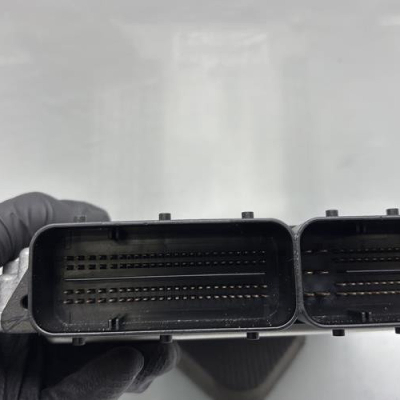 Calculateur moteur BMW SERIE 3 E91 Photo n°3