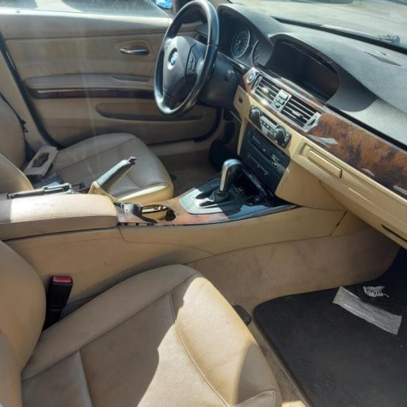 Calculateur moteur BMW SERIE 3 E91 Photo n°14