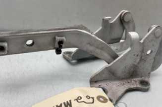 Charniere de capot MERCEDES VITO 639